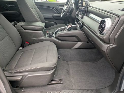 Used 2024 Chevrolet Colorado LT w/ LT Convenience Package RWD image 23