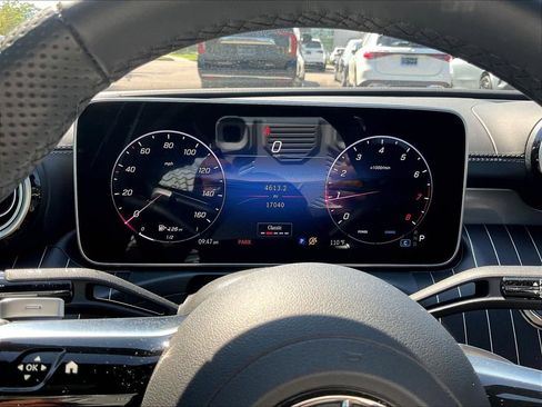 Used 2025 Mercedes-Benz C 300 4MATIC Sedan image 6