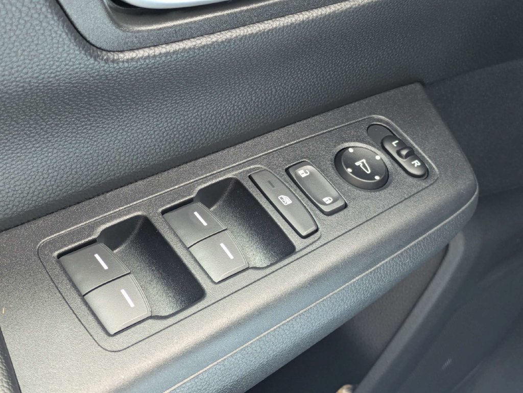 Used 2025 Honda CR-V Sport-L image 24