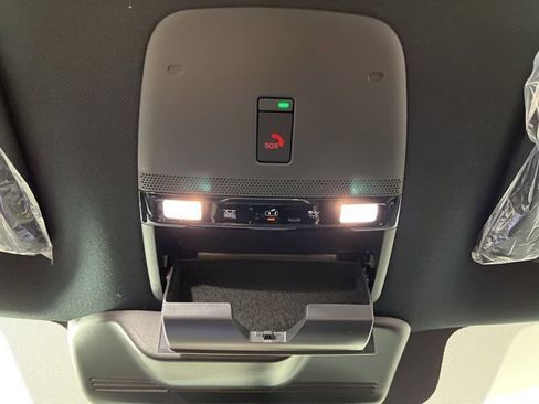 New 2026 Nissan Armada SL w/ Captain's Chari Seat Package image 35