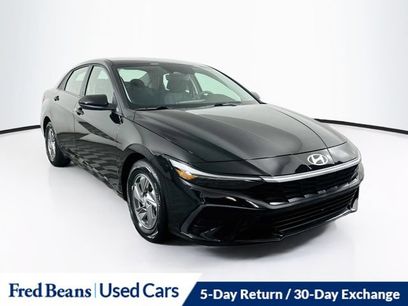 Certified 2025 Hyundai Elantra SE