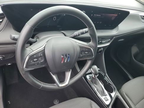 Certified 2024 Buick Encore GX Preferred FWD image 17