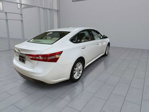 Used 2014 Toyota Avalon XLE FWD image 8