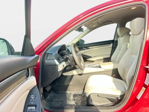 Used 2019 Honda Accord LX image 10
