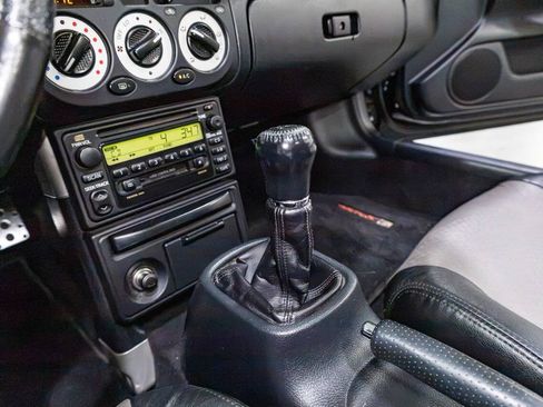 Used 2000 Toyota MR2 RWD image 14