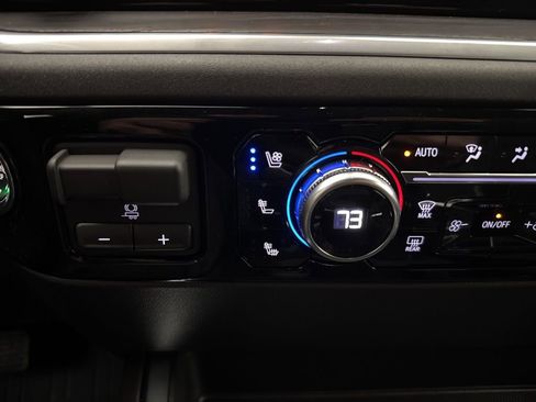 New 2026 GMC Sierra 1500 SLT w/ SLT Premium Plus Package AWD/4WD image 46