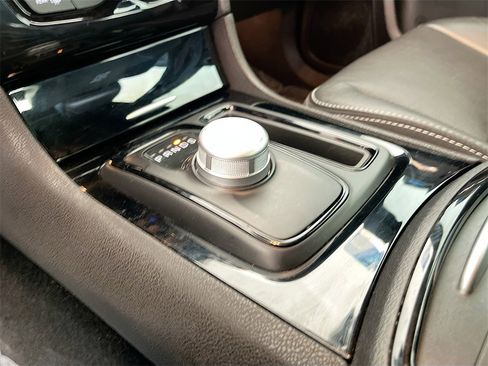 Used 2022 Chrysler 300 S w/ Comfort Group image 17