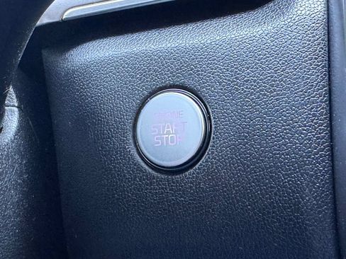 Used 2022 Kia Sorento S FWD image 8