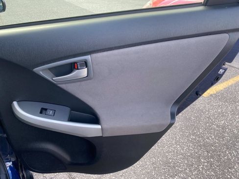 Used 2013 Toyota Prius Two FWD image 19
