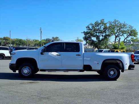 Used 2025 Chevrolet Silverado 3500 W/T image 4