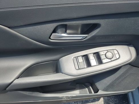 New 2026 Nissan Sentra SV w/ SV Convenience Package FWD image 22
