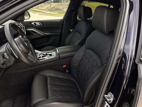 Used 2025 BMW X6 xDrive40i image 17