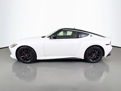 Used 2024 Nissan Z Performance w/ Floor Mat Package RWD image 2