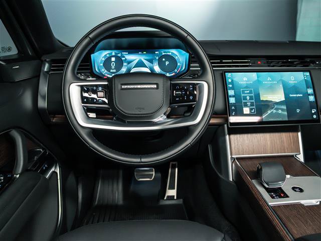 Used 2026 Land Rover Range Rover SE AWD/4WD image 19