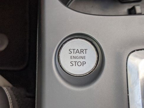 Used 2023 INFINITI QX50 Sensory image 29