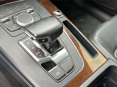 Used 2019 Audi Q5 2.0T Premium image 29