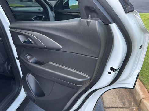 Used 2023 Chevrolet TrailBlazer RS image 13