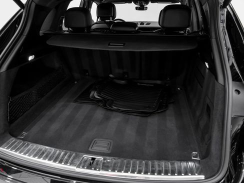 Used 2022 Porsche Cayenne image 47