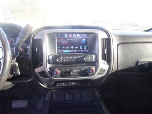 Used 2018 GMC Sierra 1500 SLE image 32