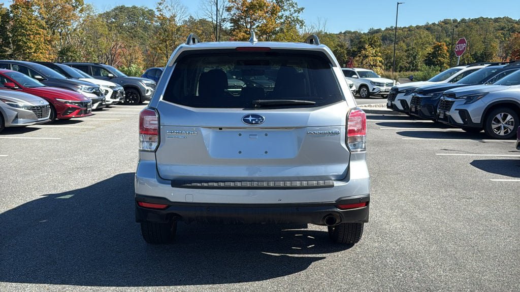 Used 2018 Subaru Forester 2.5i Touring AWD/4WD image 5