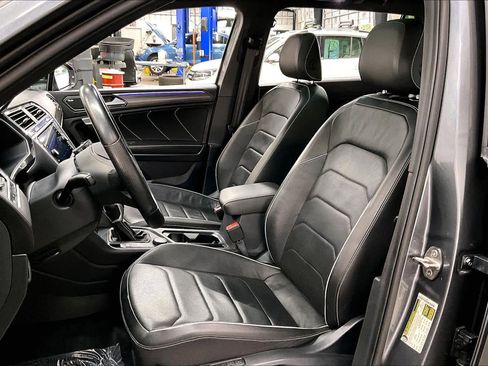 Used 2024 Volkswagen Tiguan SEL R-Line image 27