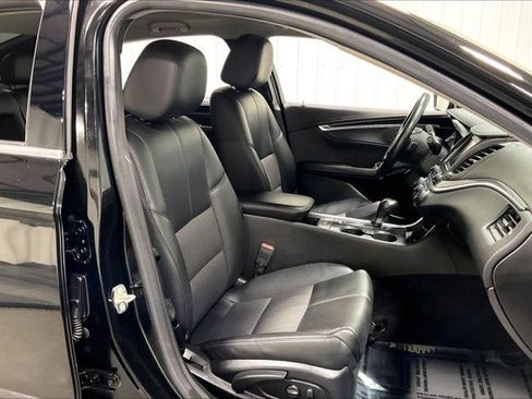 Used 2018 Chevrolet Impala LT FWD image 7