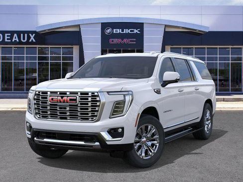 New 2026 GMC Yukon XL Denali w/ Sun & Power Step Package image 30