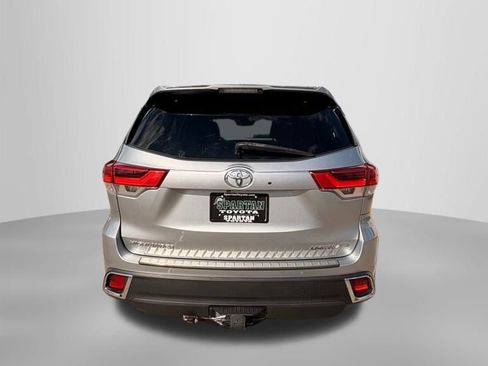 Used 2019 Toyota Highlander Limited Platinum image 7