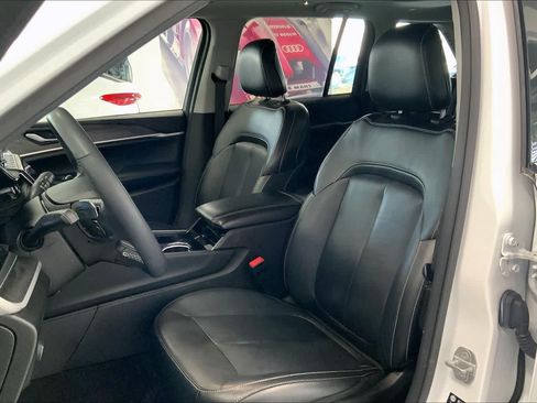 Used 2022 Jeep Grand Cherokee Limited 4xe AWD/4WD image 9