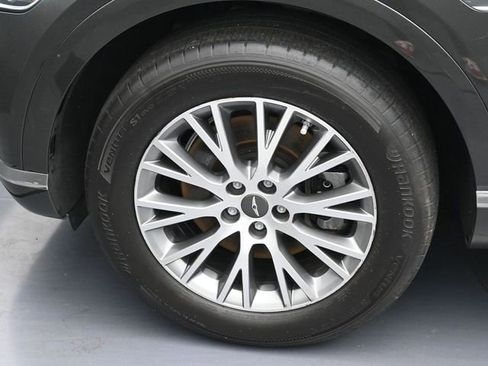 Used 2024 Genesis GV80 2.5T AWD/4WD image 7