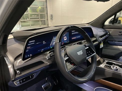 New 2026 Cadillac Vistiq Premium Luxury image 15