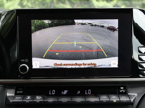 Used 2025 Toyota Camry SE FWD image 16