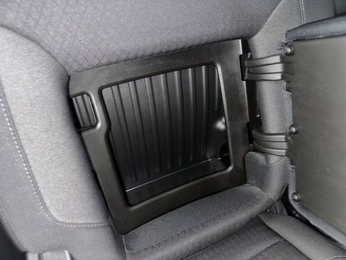 Used 2022 GMC Sierra 1500 Elevation image 30