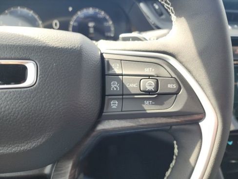 New 2026 Jeep Grand Cherokee L 4WD image 12