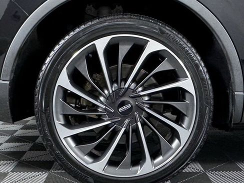 Used 2021 Lincoln Aviator Reserve w/ Equipment Group 201A image 11