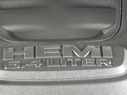 Used 2024 RAM 2500 Big Horn w/ Safety Group image 9