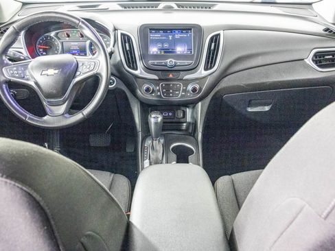 Used 2019 Chevrolet Equinox LT w/ Driver Convenience Package image 27