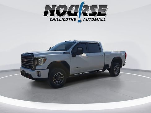 Used 2022 GMC Sierra 2500 AT4 w/ AT4 Preferred Package AWD/4WD image 4