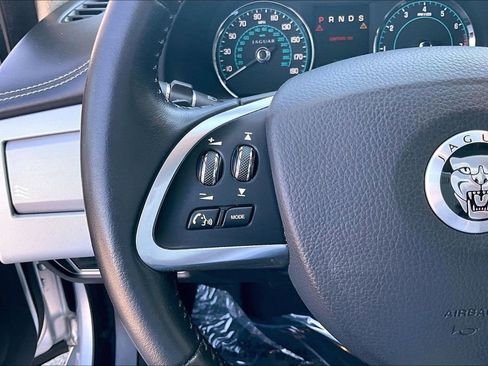 Used 2012 Jaguar XF Portfolio image 11