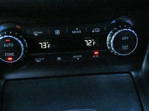 Used 2014 Mercedes-Benz CLA 250 4MATIC image 29