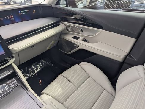 New 2026 Lincoln Nautilus Reserve AWD/4WD image 16