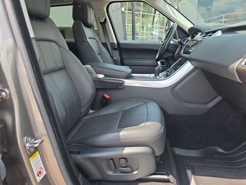 Used 2019 Land Rover Range Rover Sport HSE AWD/4WD image 17