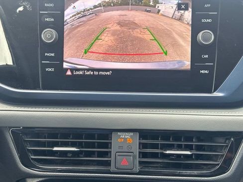 Used 2024 Volkswagen Taos SE FWD image 29