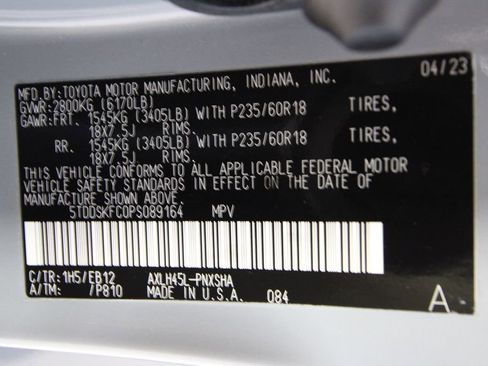 Used 2023 Toyota Sienna XSE image 44