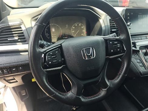 Used 2025 Honda Odyssey Sport-L image 9
