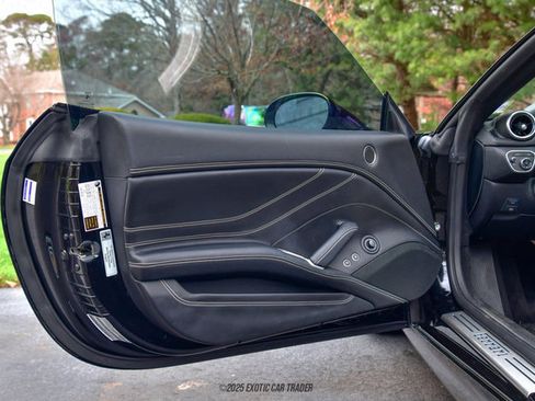 Used 2016 Ferrari California T image 26