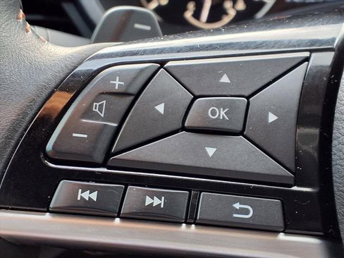 Used 2024 Nissan Altima 2.5 SR image 25