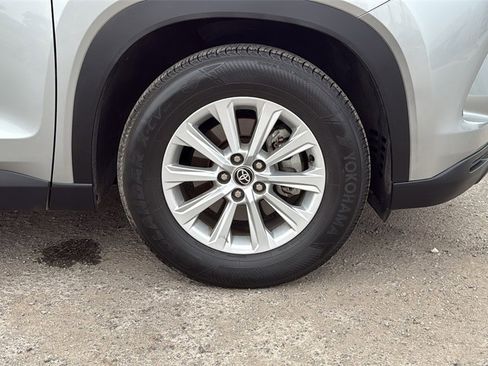 Used 2024 Toyota Grand Highlander XLE image 31