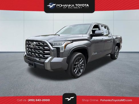 Used 2025 Toyota Tundra Platinum AWD/4WD image 1