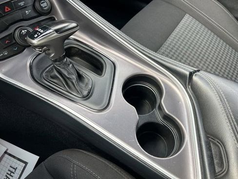 Used 2021 Dodge Challenger SXT image 31